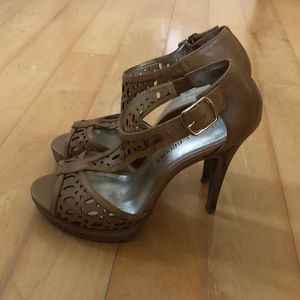 Audrey Brooke tan sandals. Size 7. 4 1/2 heel.